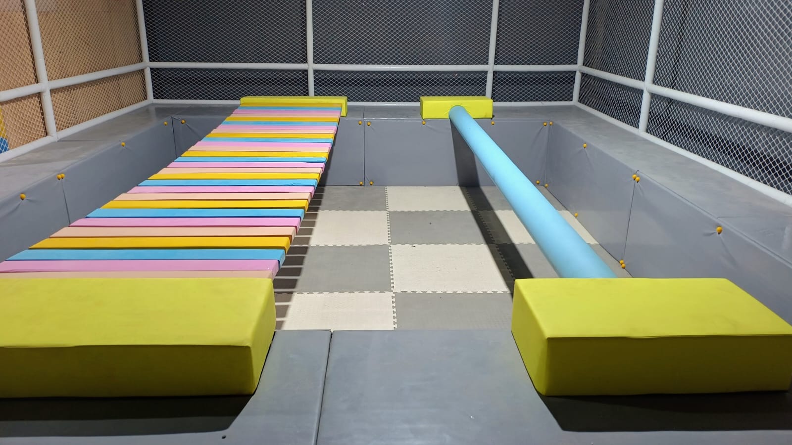 Softplay and trampoline structure area installation